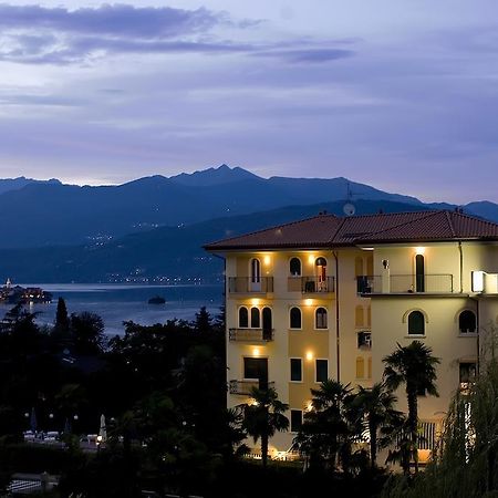 Hotel Flora ストレーザ エクステリア 写真